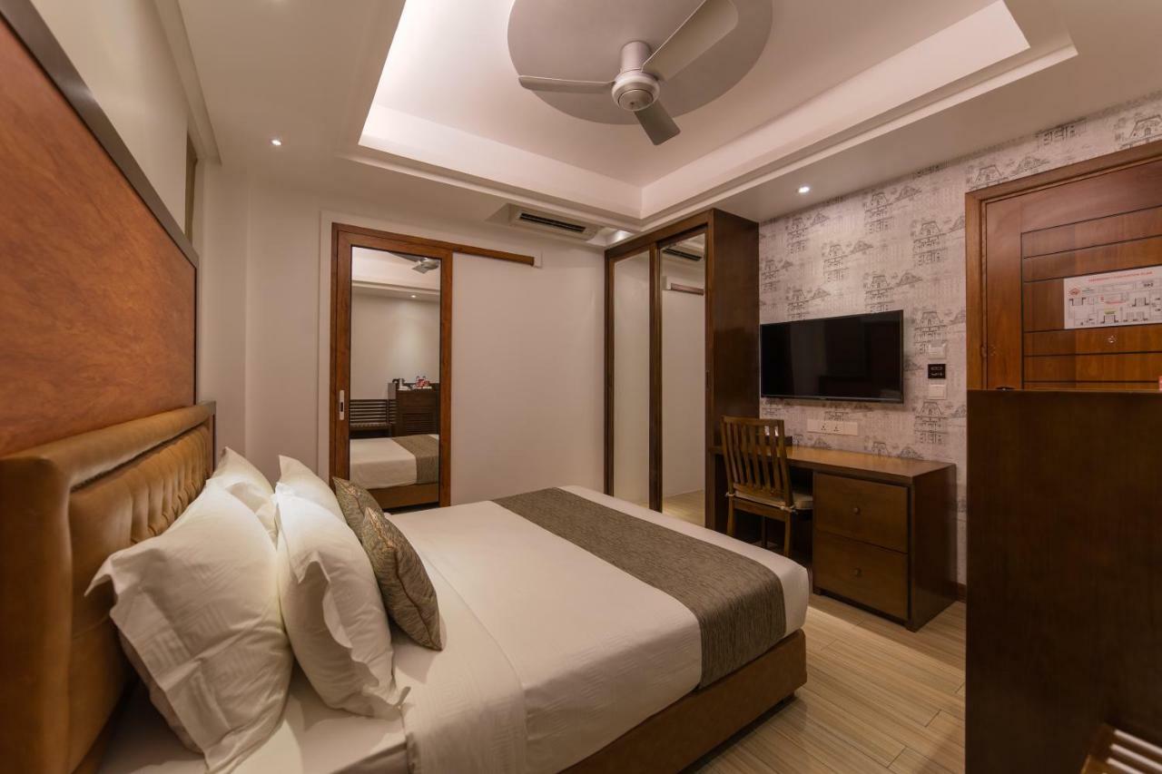 ซามันน์ โฮสต์ Hotel ฮุลฮูมาเล ภายนอก รูปภาพ