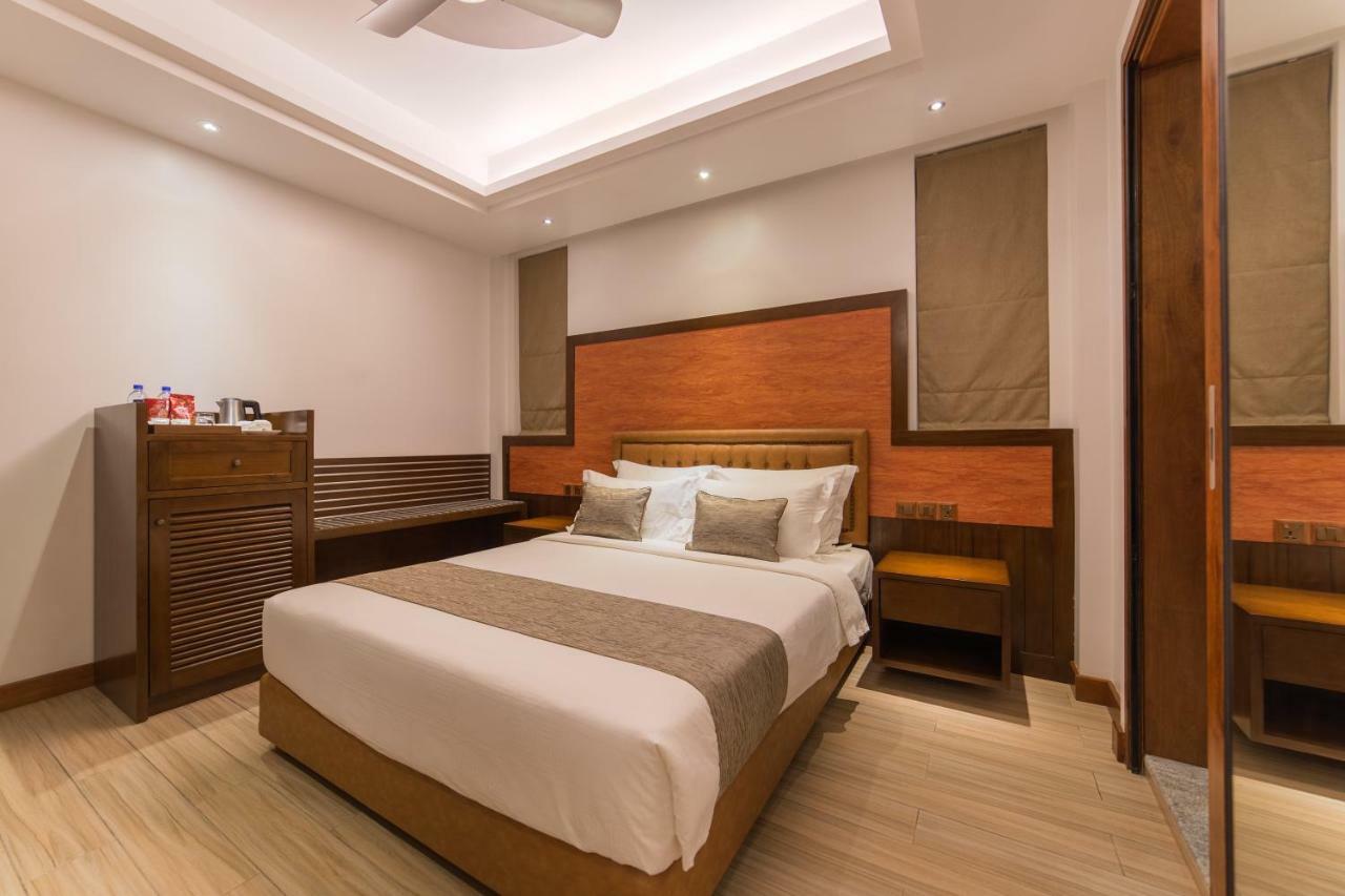 ซามันน์ โฮสต์ Hotel ฮุลฮูมาเล ภายนอก รูปภาพ