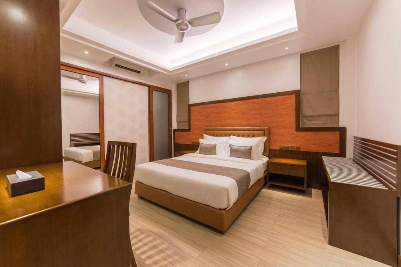 ซามันน์ โฮสต์ Hotel ฮุลฮูมาเล ภายนอก รูปภาพ