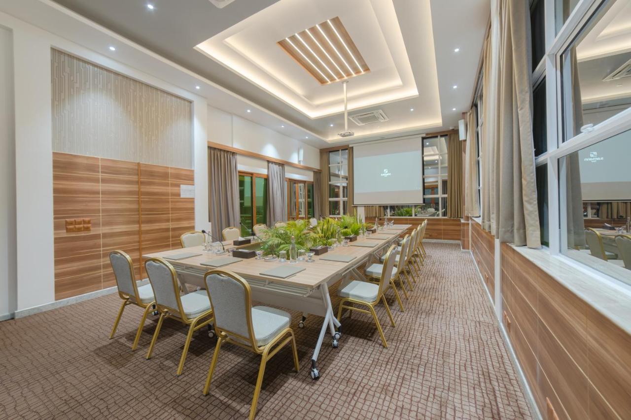 ซามันน์ โฮสต์ Hotel ฮุลฮูมาเล ภายนอก รูปภาพ
