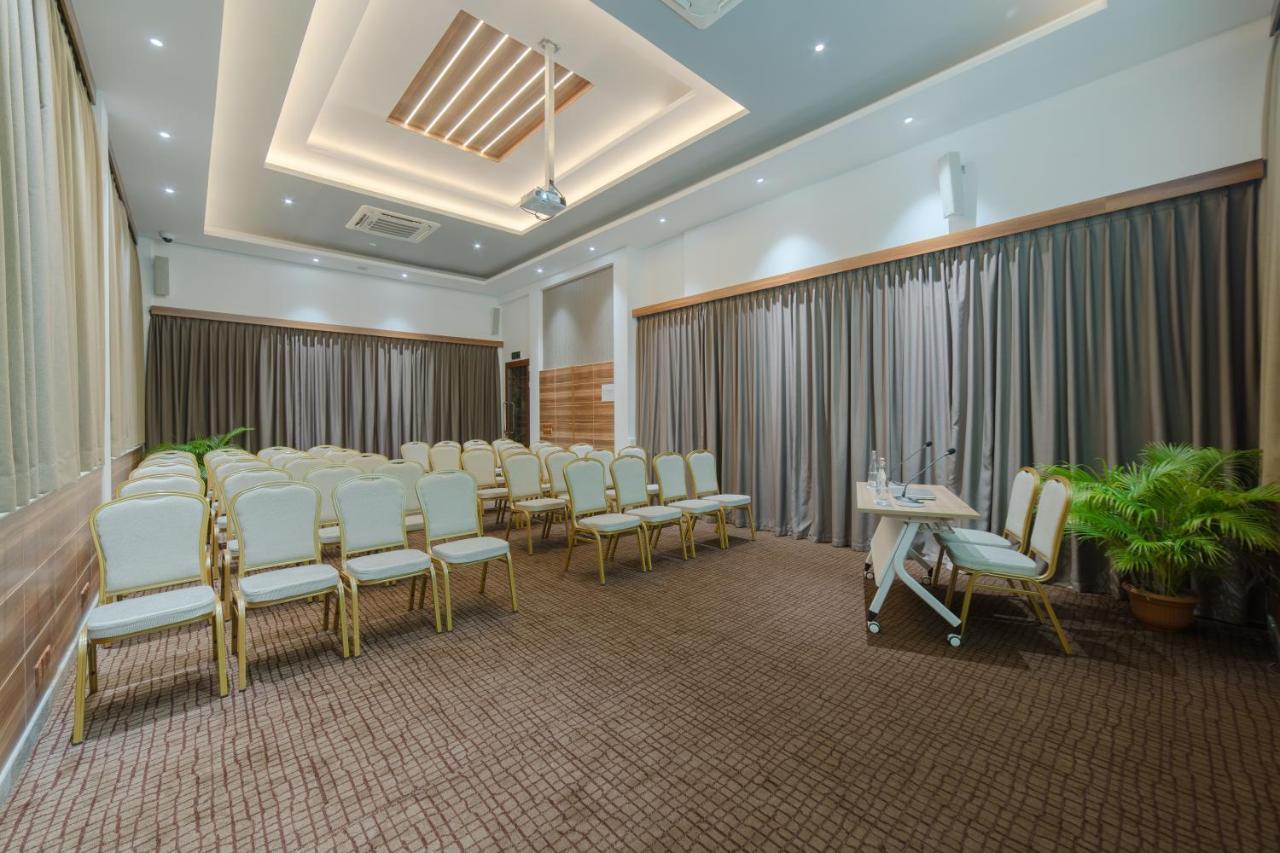 ซามันน์ โฮสต์ Hotel ฮุลฮูมาเล ภายนอก รูปภาพ