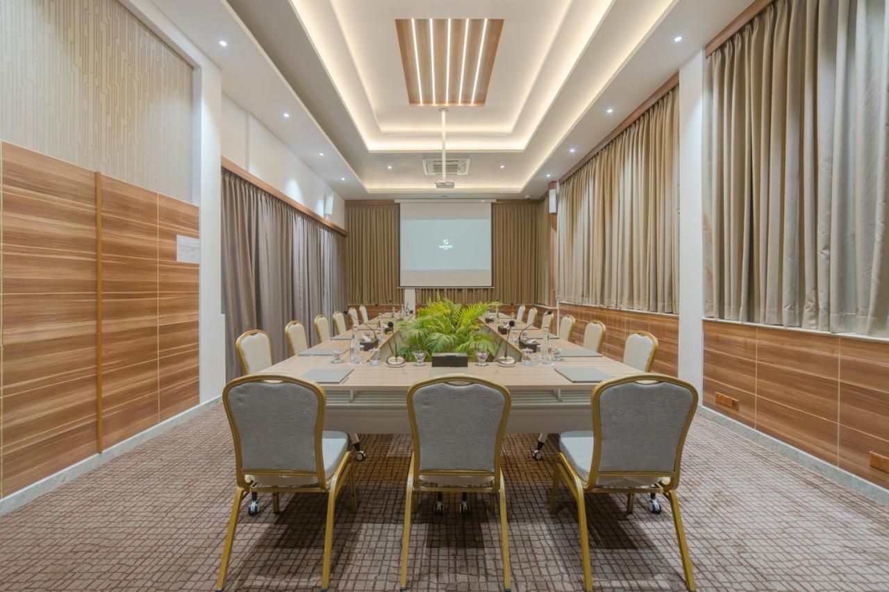ซามันน์ โฮสต์ Hotel ฮุลฮูมาเล ภายนอก รูปภาพ
